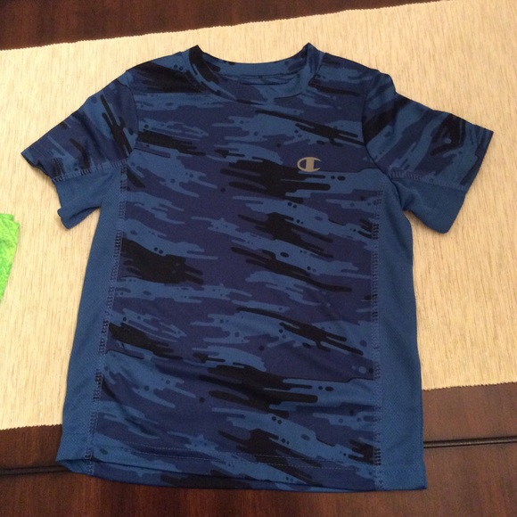 Final price❗️3 champion shirts 4T NWOT - Picture 6 of 7